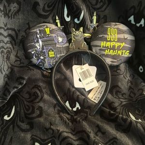 2021 Disney Haunted Mansion Gargoyle Mickey Ears NWT